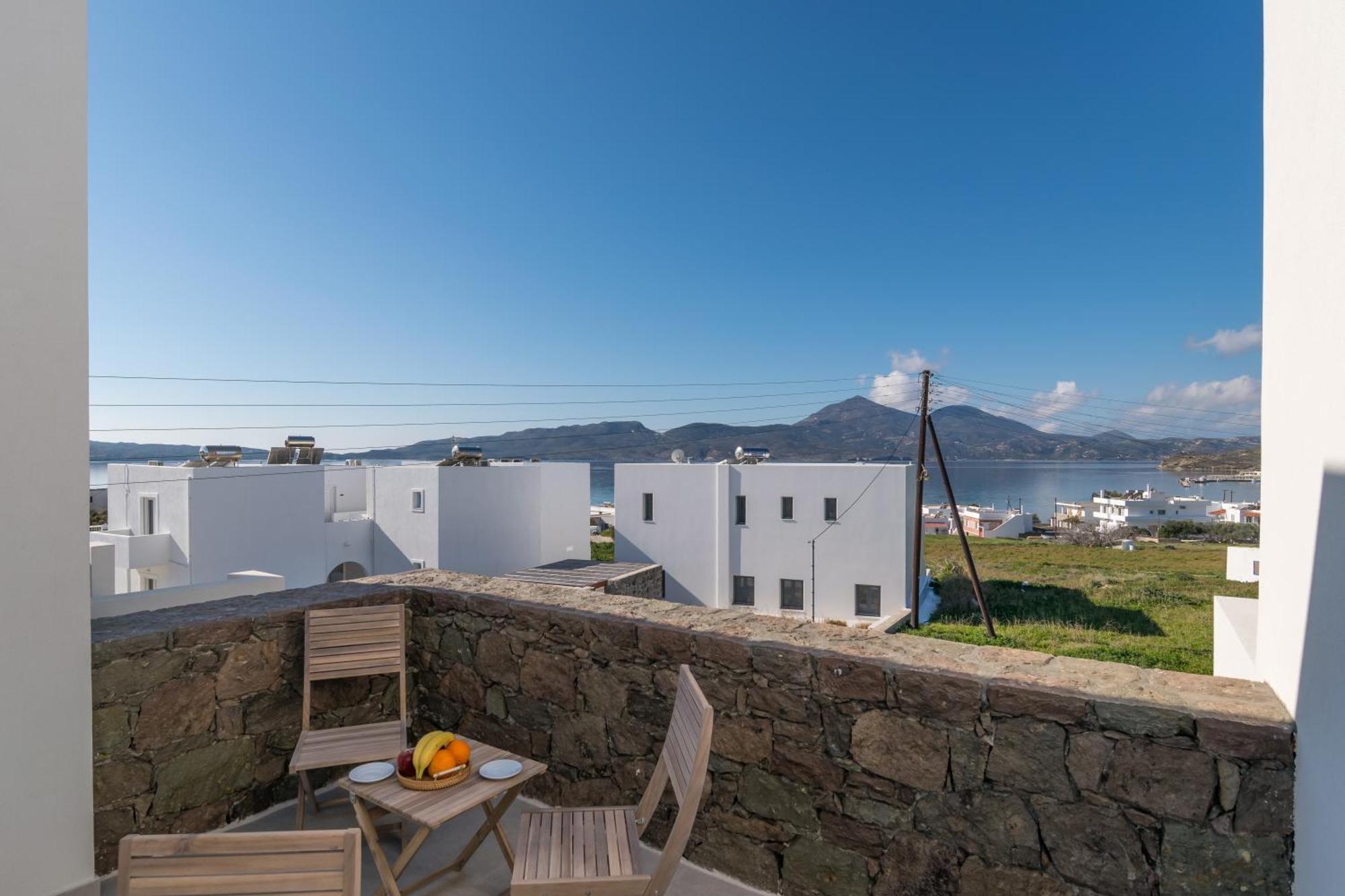 Afroessa Milos Adamantas  Exterior photo